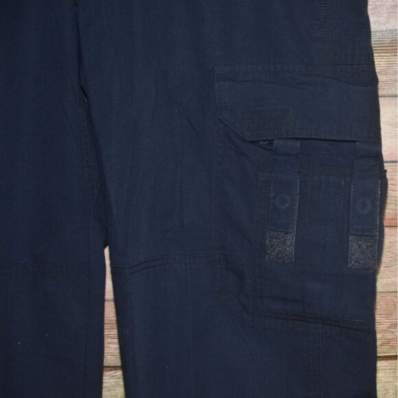 5.11 Tactical Pants Mens 32x34 Navy Blue Cargo Pockets Ripstop Classic Workwear - Picture 3 of 10
